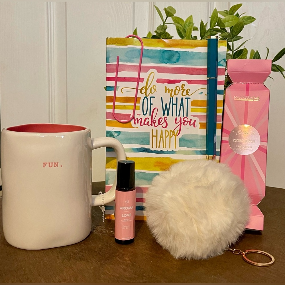 6 piece “FUN” bundle. All new items. See all pics.